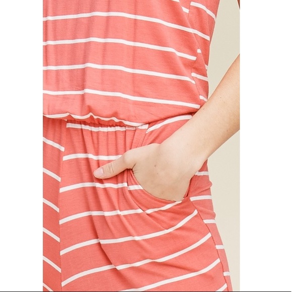 (Last one) Coral Jumpsuit - Picture 4 of 7